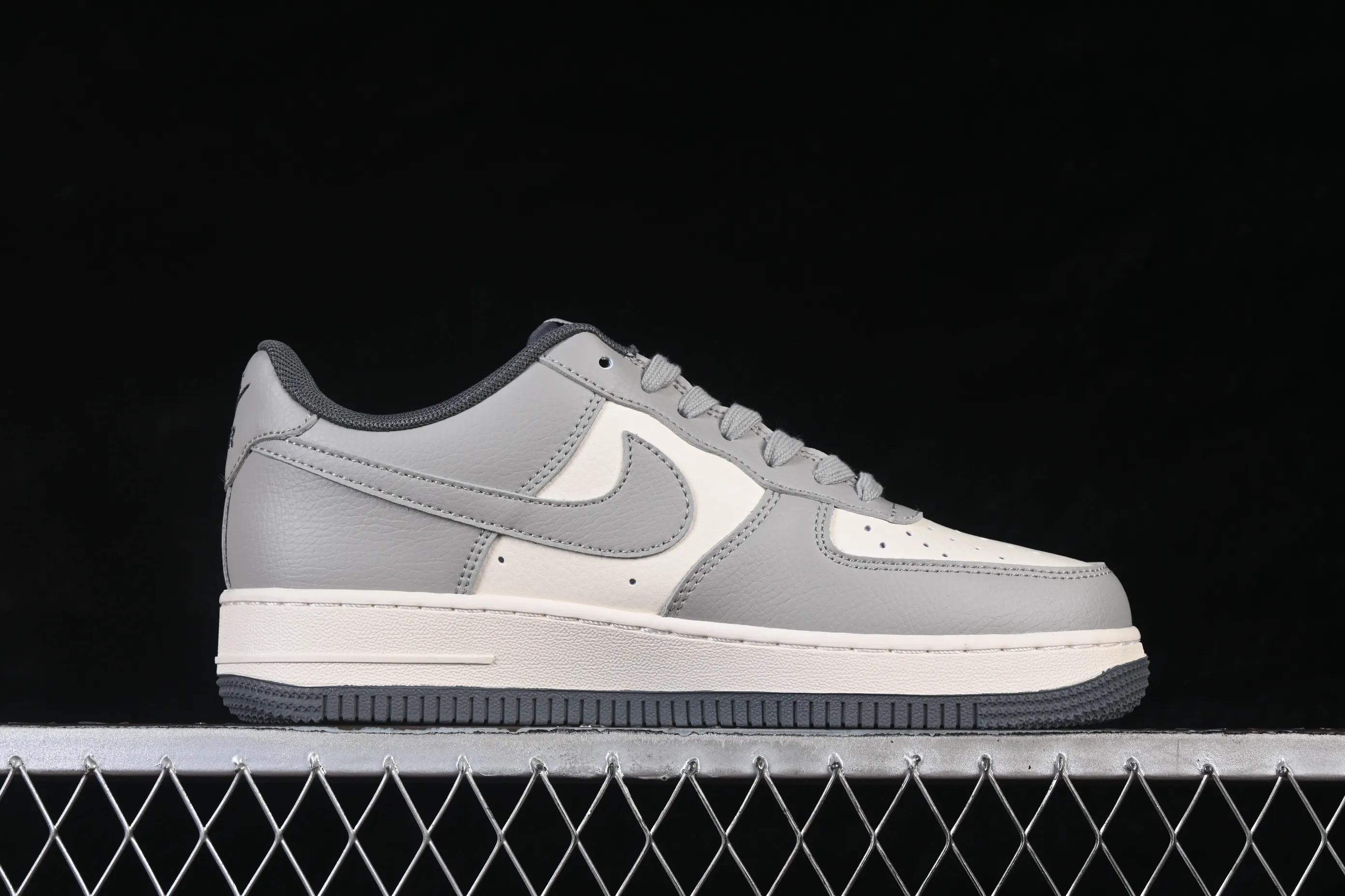 All categories Nk Air Force 1 Air Force series Nk Air Force 1 Low Air Force low-top Nike Air Force 1'07 Low Year of the Horse limited edition Air Force 1 low-top casual sneakers MZ9588-833